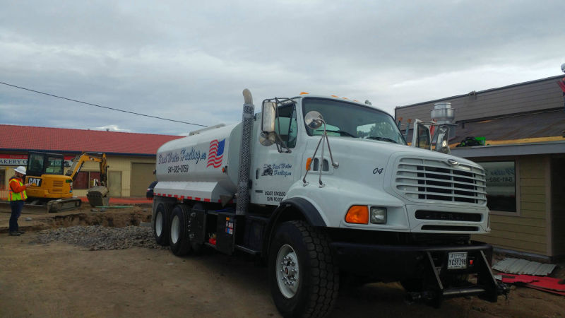 Image of water delivery truck onsite at jobsite